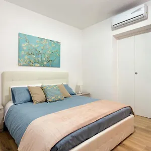 https://centre-apartment-grotte-bianche-2.catania-hotels.net
