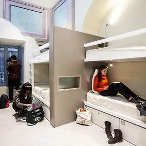 little-italy-hostel.hotels-perugia.com/